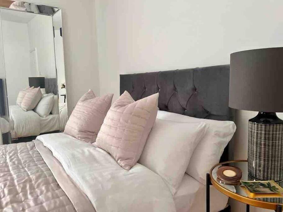 Anfield Home Sleeps 5 Close To Lfc Free Parking Liverpool Eksteriør billede